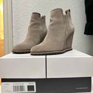 Gianni Bini Booties 6.5